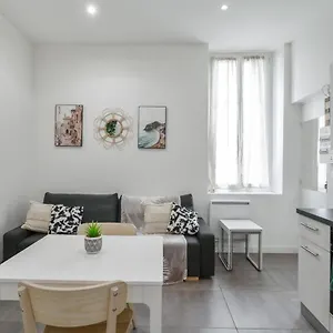  Appartement Beautiful Flat In The 8th District Of - Welkeys France